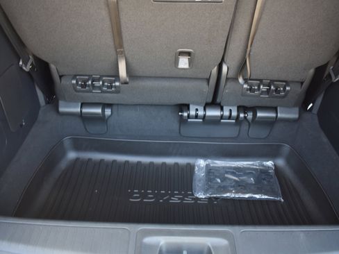 New 2026 Honda Odyssey Touring image 38