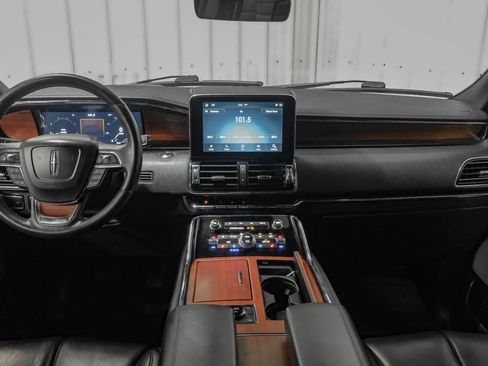 Used 2021 Lincoln Navigator L Reserve w/ Luxury Package AWD/4WD image 13