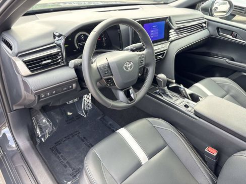 Used 2026 Toyota Camry SE FWD image 16