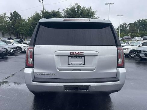 Used 2019 GMC Yukon XL SLT w/ Open Road Package AWD/4WD image 6