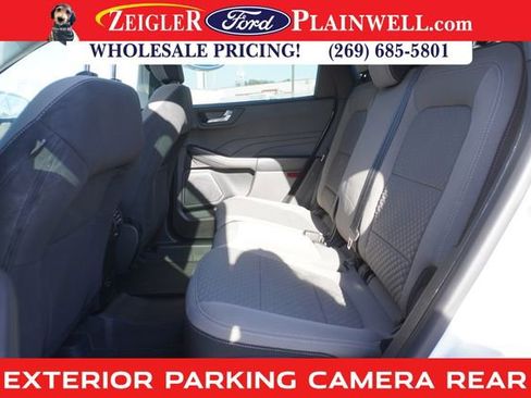 Used 2021 Ford Escape SE image 11