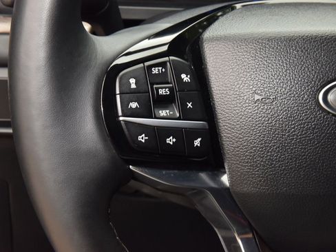 Used 2023 Ford Explorer Platinum w/ Technology Package RWD image 25