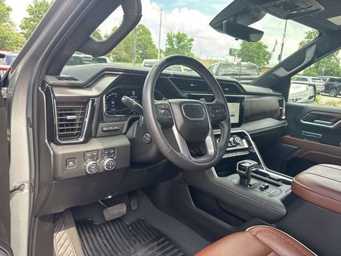 Used 2025 GMC Sierra 1500 Denali Ultimate AWD/4WD image 10