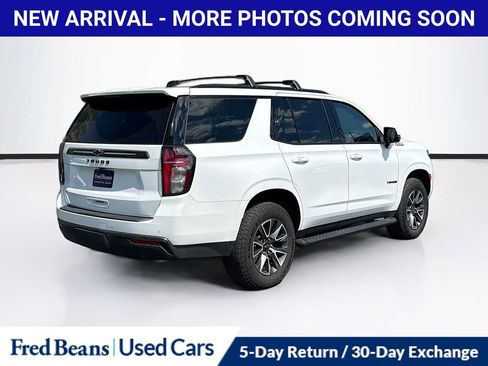 Used 2022 Chevrolet Tahoe Z71 w/ Luxury Package AWD/4WD image 7