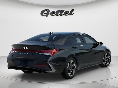 New 2026 Hyundai Elantra SEL Sport Premium FWD image 4