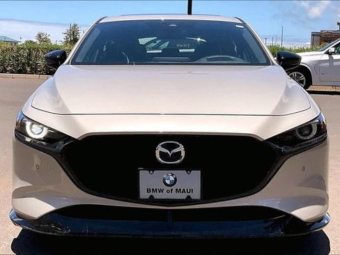 Used 2023 MAZDA MAZDA3 Hatchback w/Premium Plus Pkg AWD/4WD image 3