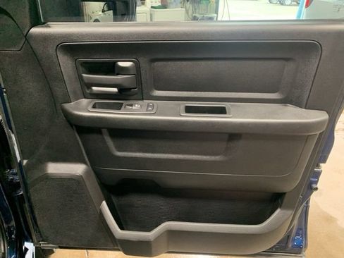 Used 2024 RAM 2500 Tradesman w/ Chrome Appearance Group AWD/4WD image 24