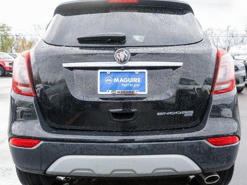 Used 2022 Buick Encore Preferred w/ Safety Package image 7