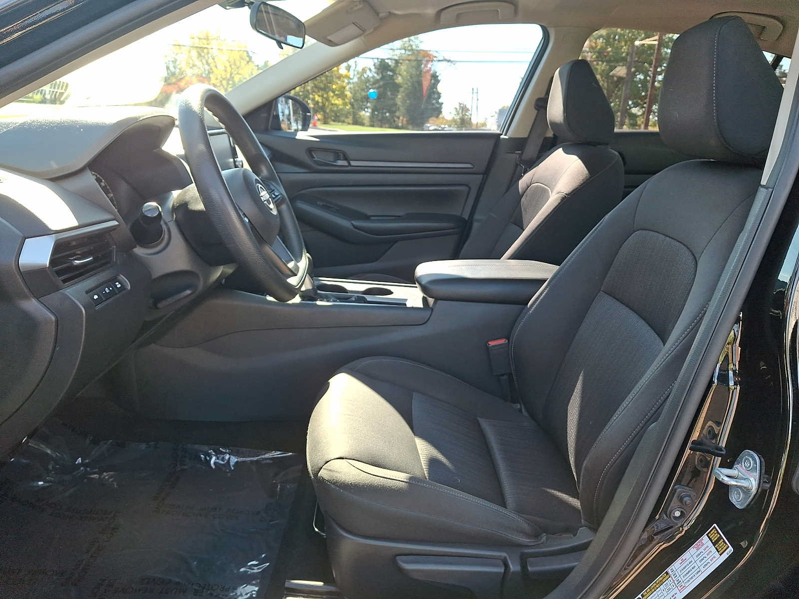 Used 2023 Nissan Altima 2.5 S FWD image 13