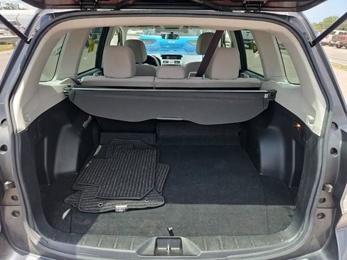 Used 2018 Subaru Forester 2.5i Premium AWD/4WD image 7