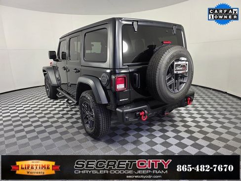 Used 2024 Jeep Wrangler Sport S image 5