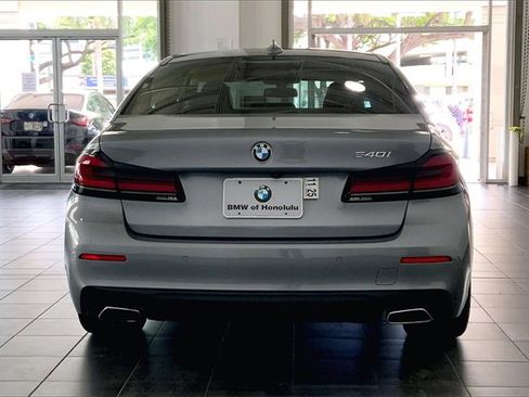 Certified 2023 BMW 540i image 4