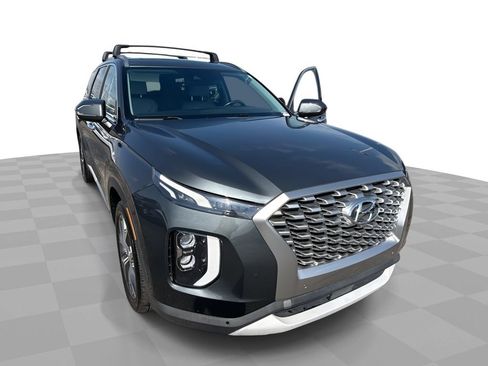 Used 2022 Hyundai Palisade SEL w/ Premium Package FWD image 1