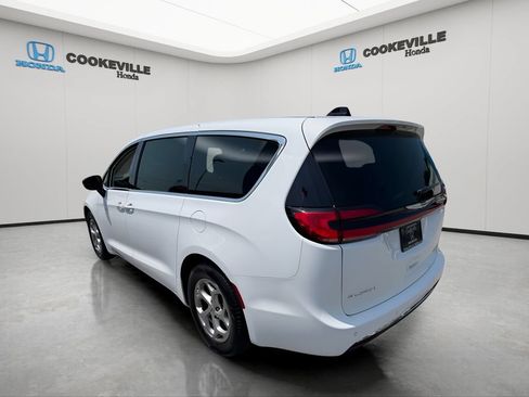 Used 2024 Chrysler Pacifica Limited FWD image 6