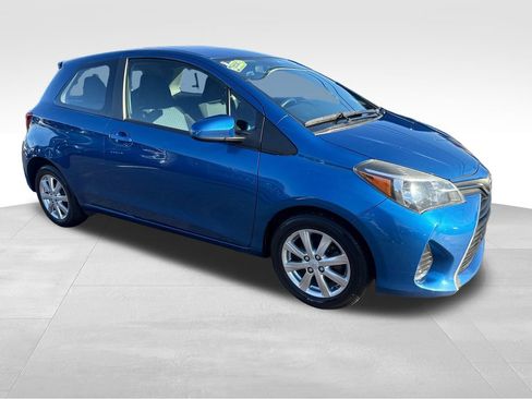 Used 2016 Toyota Yaris LE image 7
