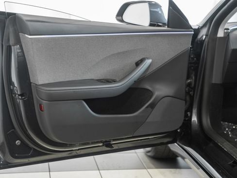 Used 2025 Tesla Model 3 RWD image 33