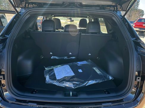 New 2026 Jeep Compass Latitude image 13