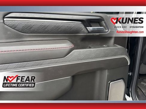 Used 2024 GMC Sierra 2500 AT4X image 39