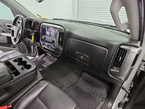 Used 2018 Chevrolet Silverado 1500 LT w/ All Star Edition RWD image 33