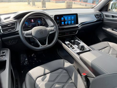 Used 2026 Volkswagen Atlas Cross Sport SE AWD/4WD image 12