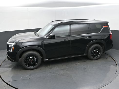 New 2025 Nissan Armada PRO-4X w/ Pro-4X Premium Package image 32