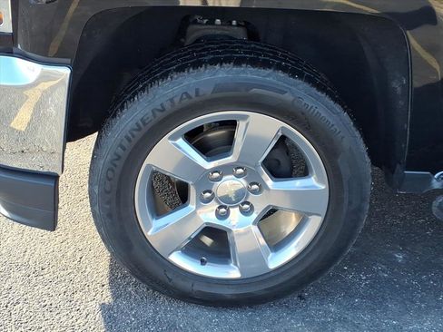 Used 2018 Chevrolet Silverado 1500 LT w/ All Star Edition image 29