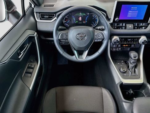 Certified 2025 Toyota RAV4 SE w/ Convenience Package AWD/4WD image 10