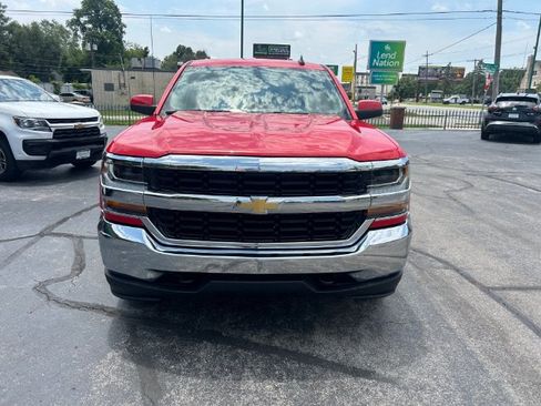 Used 2018 Chevrolet Silverado 1500 LT AWD/4WD image 9