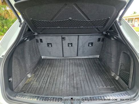 Used 2018 Porsche Macan Sport Edition image 96