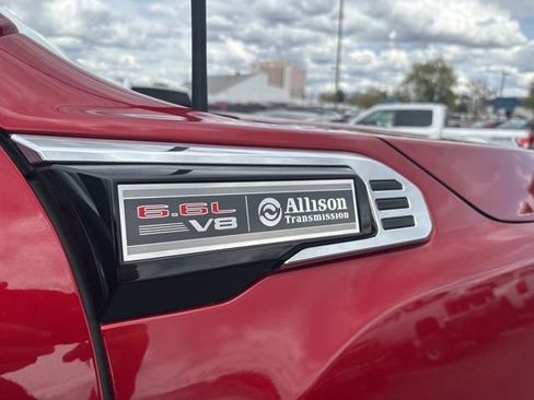 Used 2025 GMC Sierra 3500 SLT w/ SLT Premium Package image 38