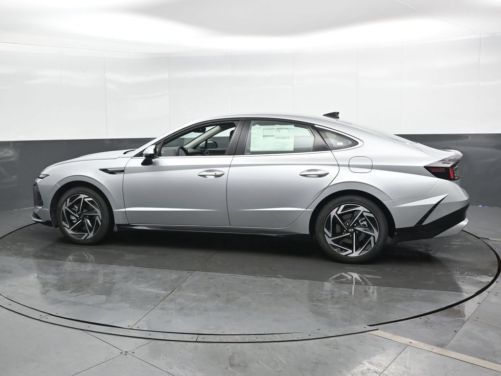 New 2026 Hyundai Sonata SEL FWD image 8