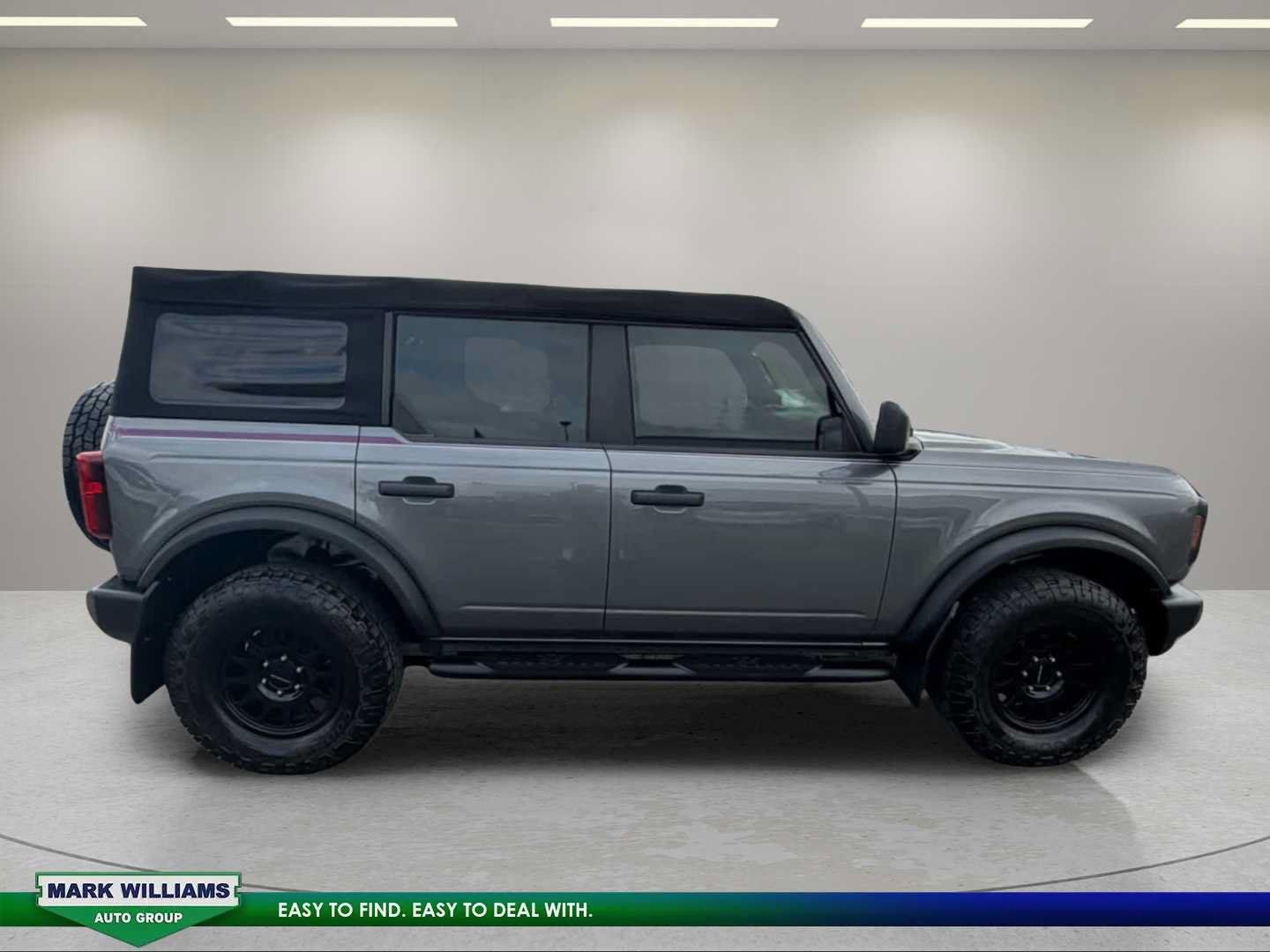 Used 2022 Ford Bronco 4-Door AWD/4WD image 10