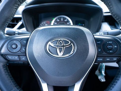 Used 2020 Toyota Corolla SE FWD image 29