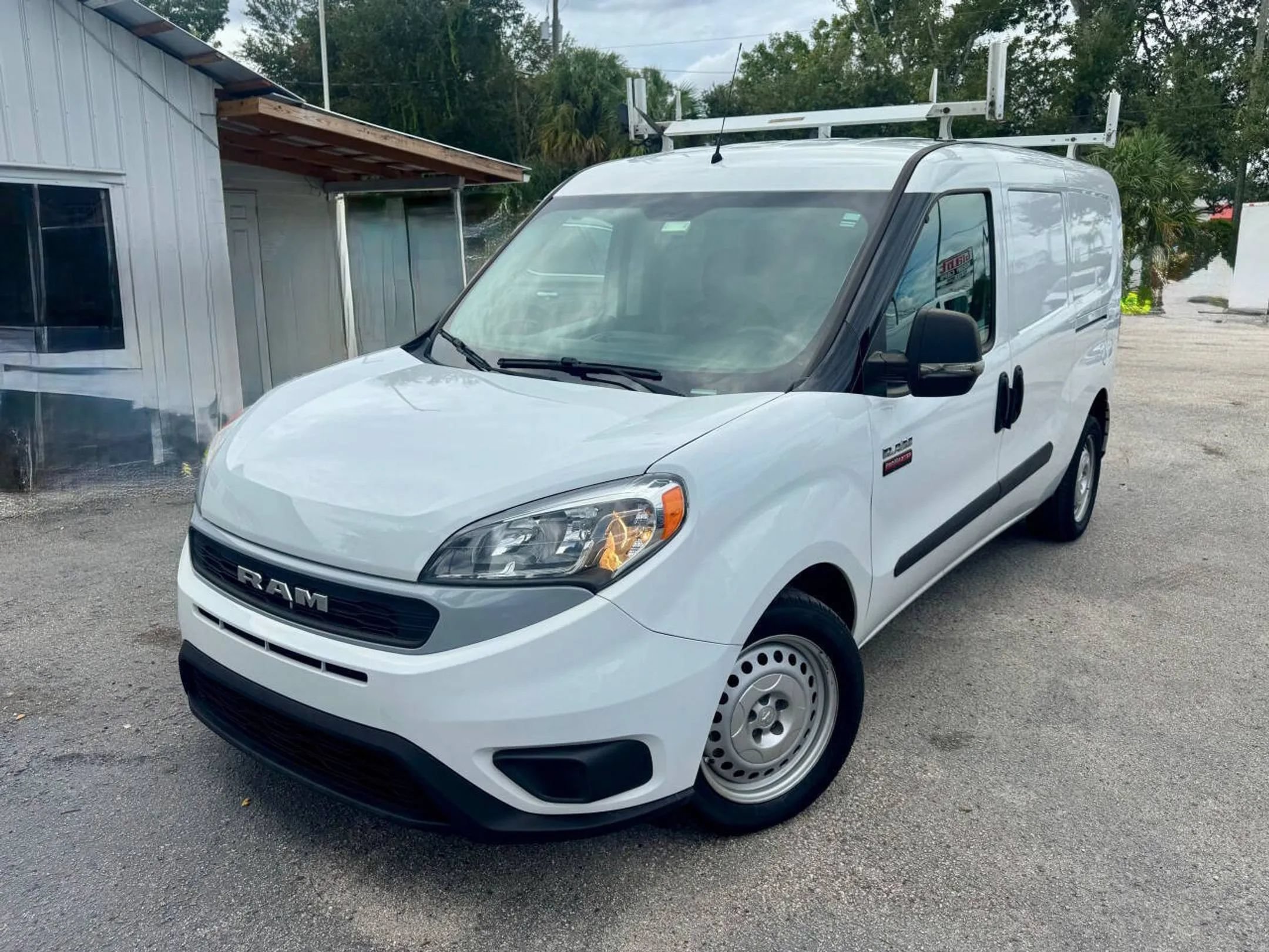Used 2022 RAM ProMaster City Tradesman FWD image 2