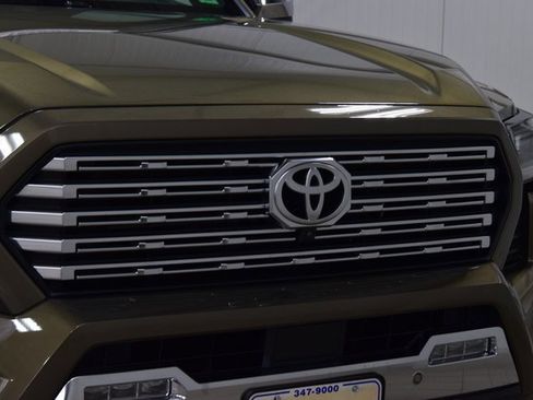 Used 2024 Toyota Tacoma Limited image 11