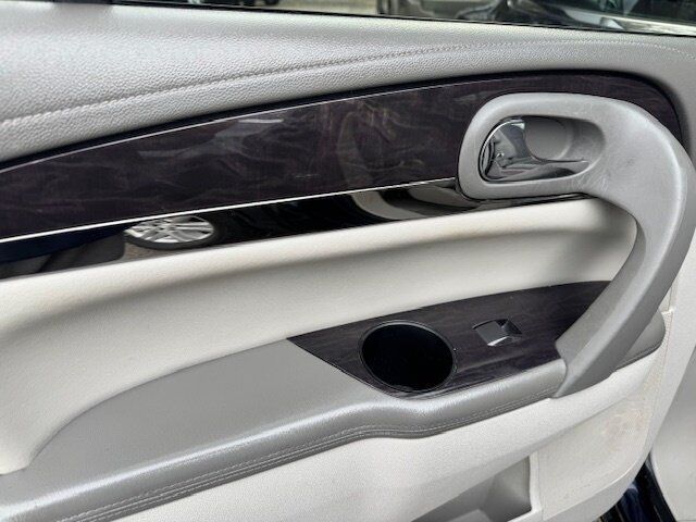 Used 2015 Buick Enclave Convenience FWD image 10