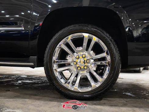 Used 2019 GMC Yukon XL SLT w/ Premium Edition image 12