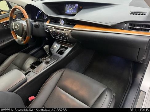 Used 2014 Lexus ES 300h w/ Premium Package w/Bamboo Trim image 11