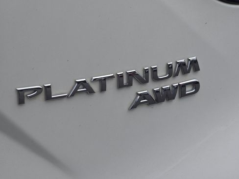 Used 2023 Nissan Murano Platinum AWD/4WD image 18