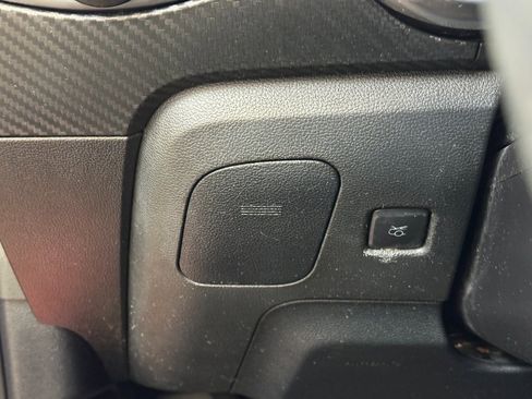 Used 2018 Ford Mustang Convertible image 27