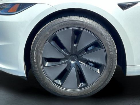 Used 2024 Tesla Model 3 Standard Range RWD image 30