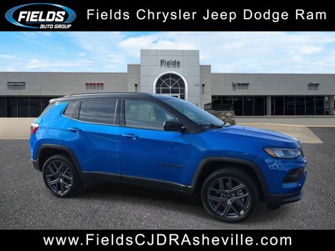 Used 2026 Jeep Compass Limited image 1