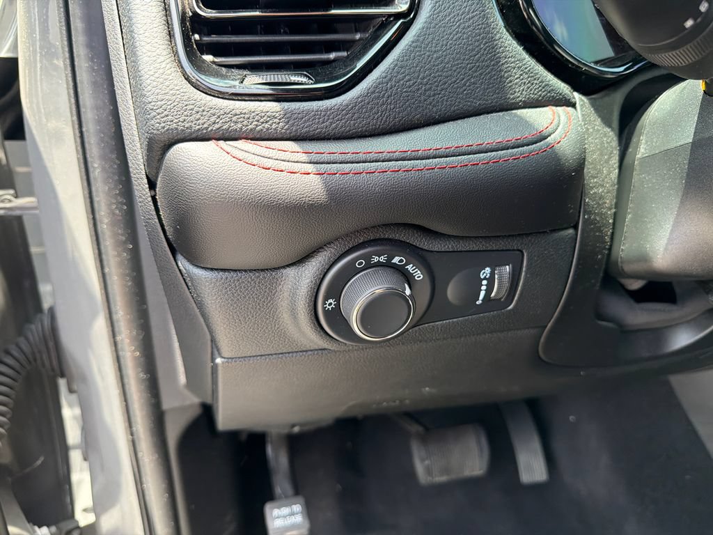 Used 2023 Dodge Durango GT AWD/4WD image 27