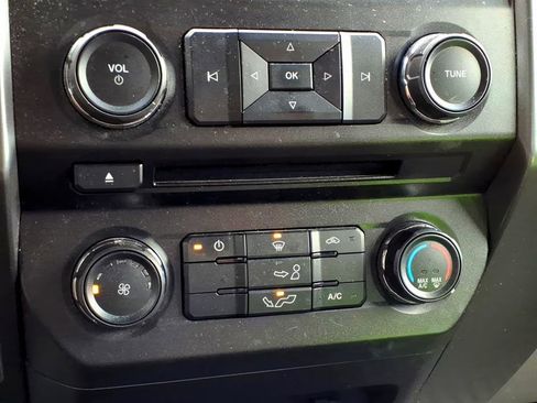 Used 2018 Ford F150 XLT RWD image 18