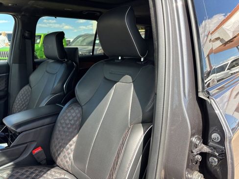 Certified 2023 Jeep Grand Cherokee L Summit AWD/4WD image 14