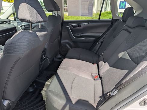 Used 2024 Toyota RAV4 LE AWD/4WD image 19