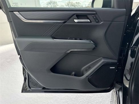 Used 2024 GMC Acadia AT4 w/ LPO, Floor Liner Package image 15