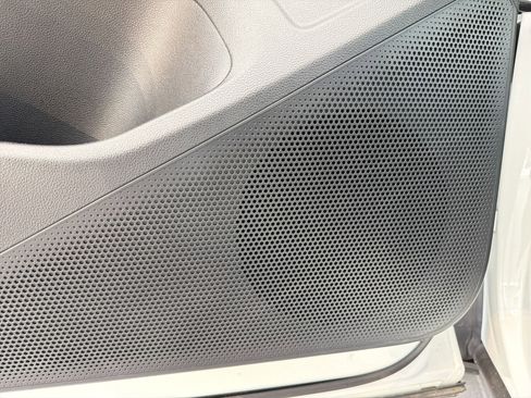 Used 2025 Volkswagen Tiguan S image 21