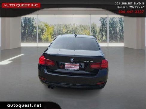 Used 2018 BMW 330e w/ Premium Package RWD image 6