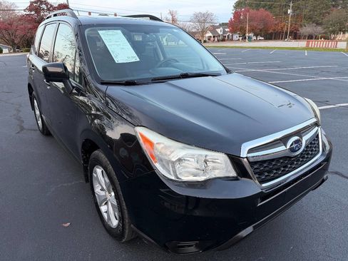 Used 2015 Subaru Forester 2.5i Premium w/ All-Weather Package image 4